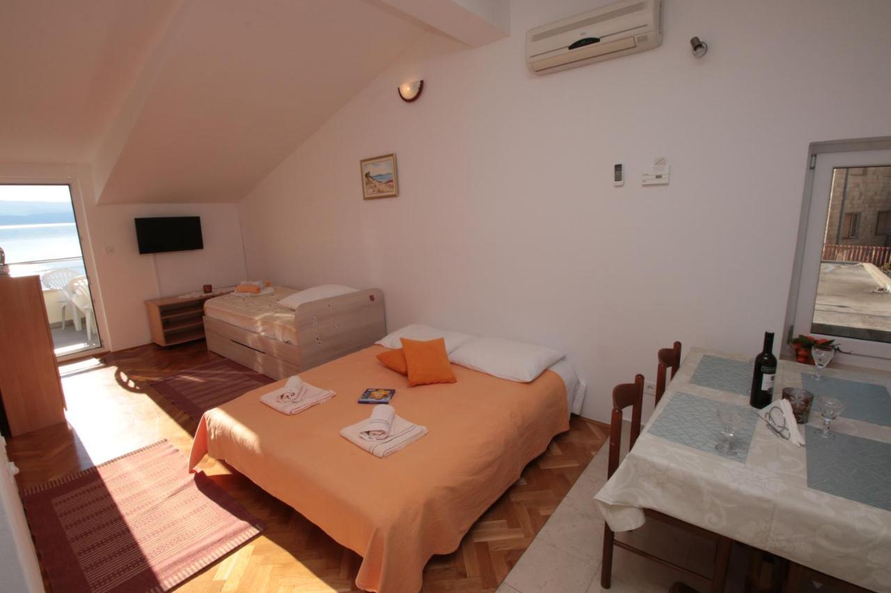 Apartmani Damir Livajic Omis Exterior photo