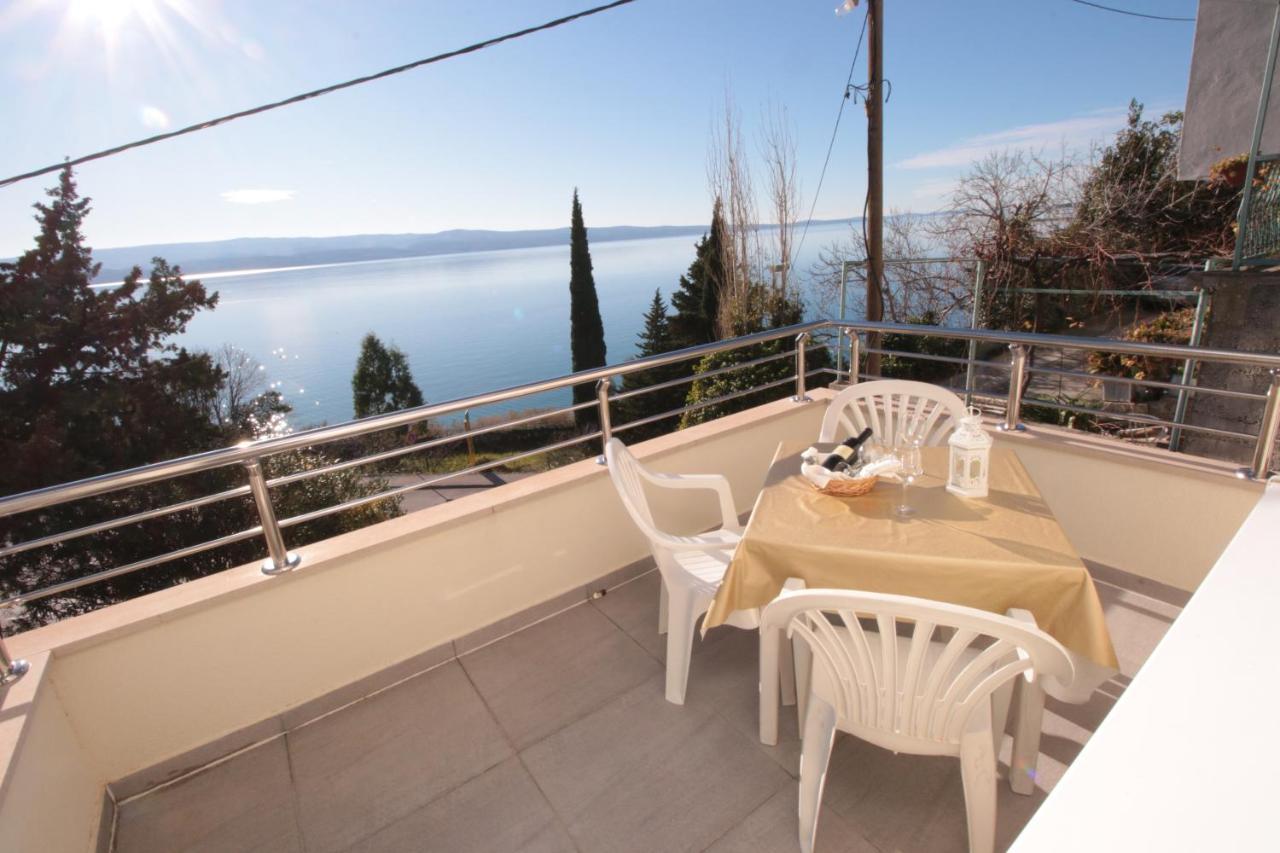 Apartmani Damir Livajic Omis Exterior photo